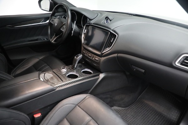 New 2019 Maserati Ghibli S Q4 GranSport for sale Sold at Aston Martin of Greenwich in Greenwich CT 06830 18