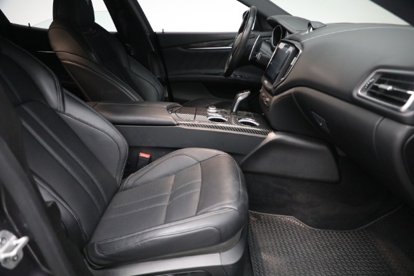 New 2019 Maserati Ghibli S Q4 GranSport for sale Sold at Aston Martin of Greenwich in Greenwich CT 06830 19