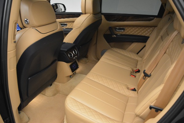 Used 2017 Bentley Bentayga W12 for sale Sold at Aston Martin of Greenwich in Greenwich CT 06830 23