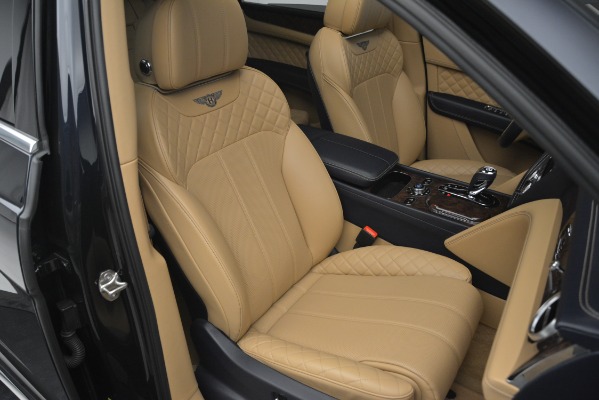 Used 2017 Bentley Bentayga W12 for sale Sold at Aston Martin of Greenwich in Greenwich CT 06830 27