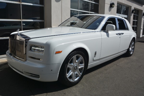 Used 2014 Rolls-Royce Phantom for sale Sold at Aston Martin of Greenwich in Greenwich CT 06830 2