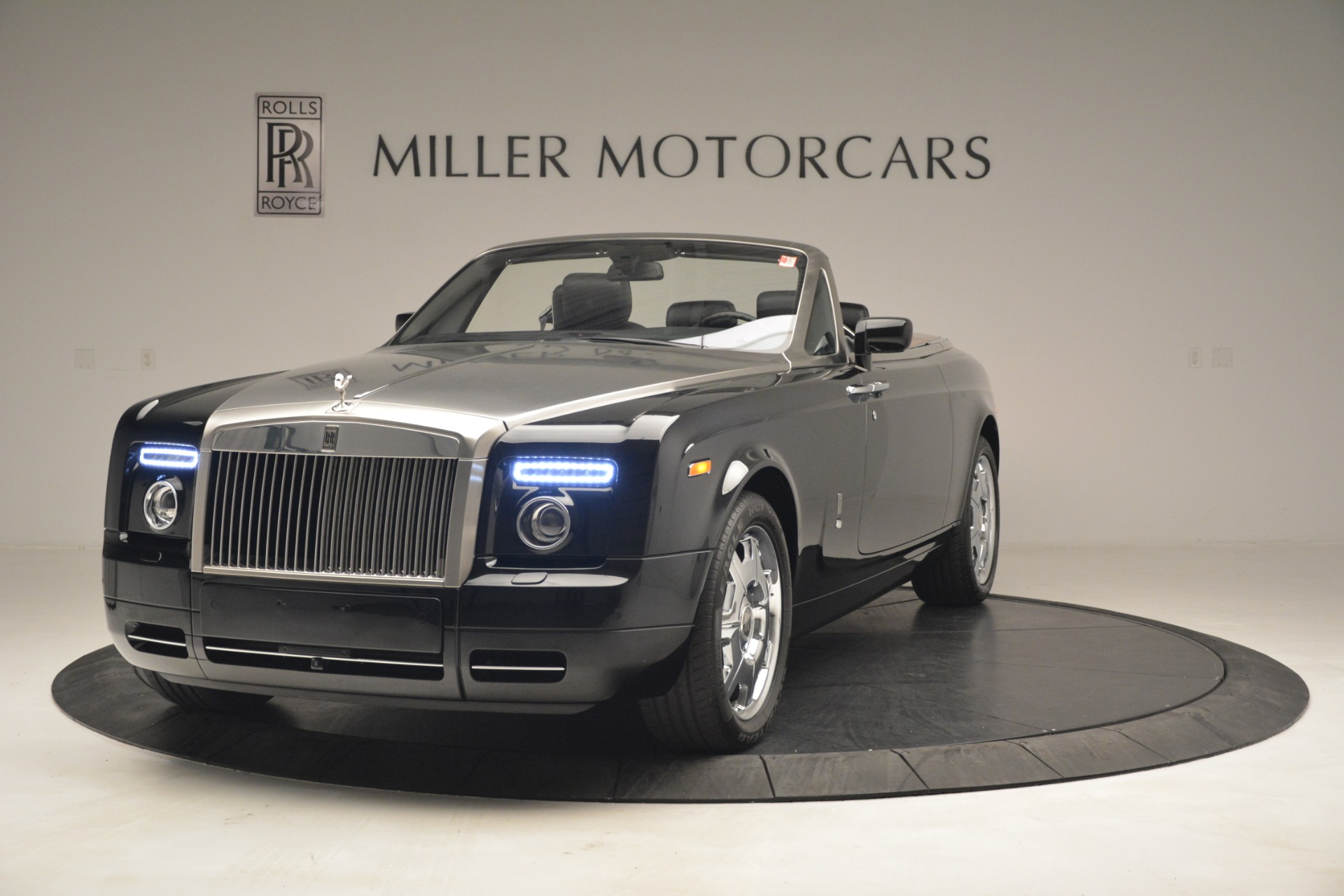 Used 2008 Rolls-Royce Phantom Drophead Coupe for sale Sold at Aston Martin of Greenwich in Greenwich CT 06830 1