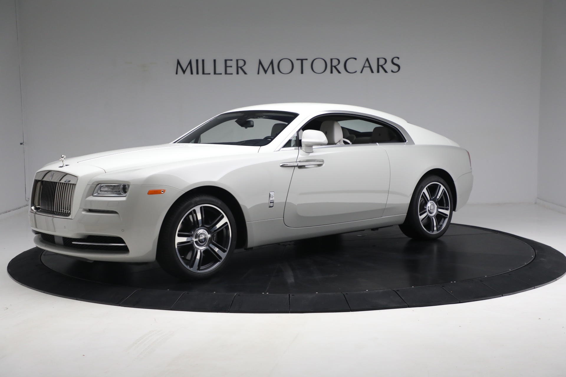 Used 2016 Rolls-Royce Wraith for sale $205,900 at Aston Martin of Greenwich in Greenwich CT 06830 1
