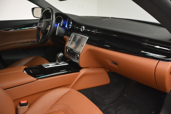 Used 2015 Maserati Quattroporte S Q4 for sale Sold at Aston Martin of Greenwich in Greenwich CT 06830 22