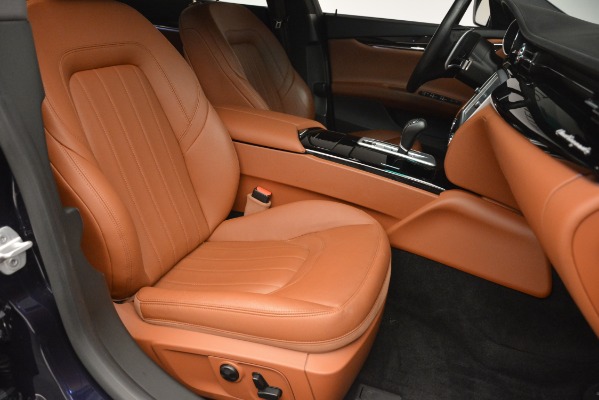 Used 2015 Maserati Quattroporte S Q4 for sale Sold at Aston Martin of Greenwich in Greenwich CT 06830 24