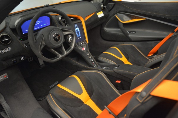 New 2020 McLaren 720S Spider for sale Sold at Aston Martin of Greenwich in Greenwich CT 06830 24