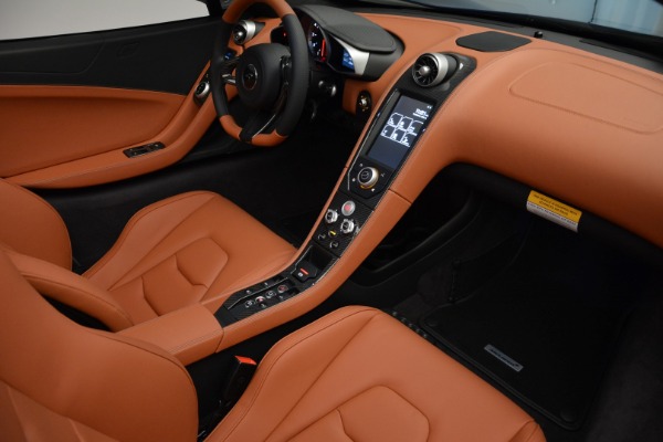 Used 2015 McLaren 650S Spider Convertible for sale Sold at Aston Martin of Greenwich in Greenwich CT 06830 25