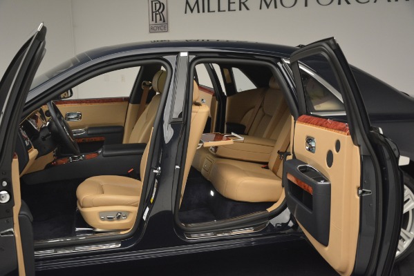 Used 2015 Rolls-Royce Ghost for sale Sold at Aston Martin of Greenwich in Greenwich CT 06830 25