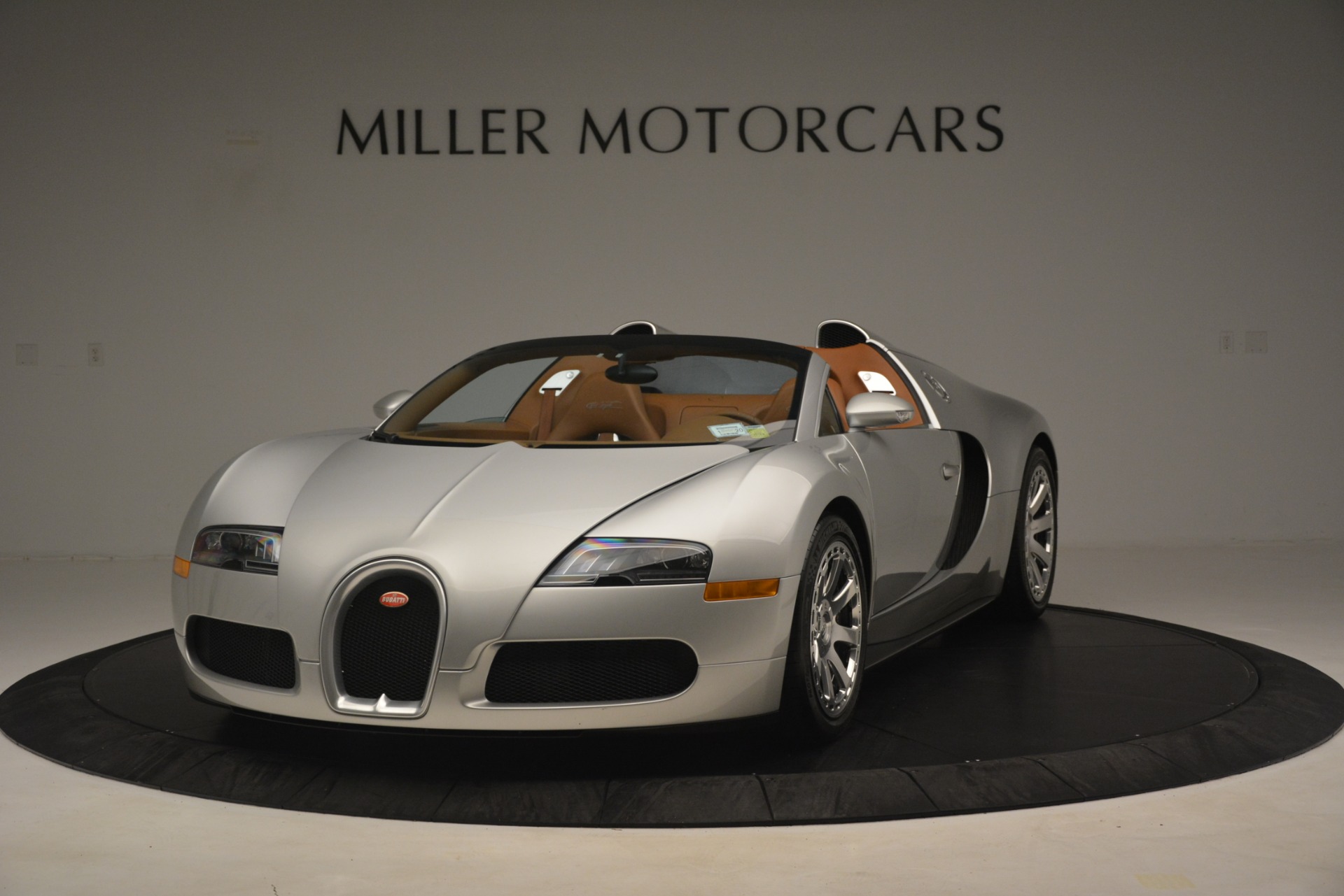 Used 2010 Bugatti Veyron 16.4 Grand Sport for sale Sold at Aston Martin of Greenwich in Greenwich CT 06830 1