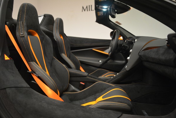 New 2020 McLaren 720S Spider for sale Sold at Aston Martin of Greenwich in Greenwich CT 06830 25