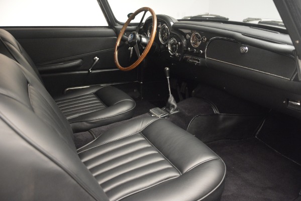 Used 1961 Aston Martin DB4 Series IV Coupe for sale Sold at Aston Martin of Greenwich in Greenwich CT 06830 25