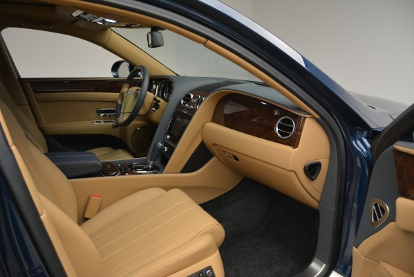 Used 2016 Bentley Flying Spur V8 for sale $93,900 at Aston Martin of Greenwich in Greenwich CT 06830 25
