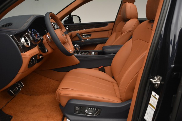 Used 2019 Bentley Bentayga V8 for sale Sold at Aston Martin of Greenwich in Greenwich CT 06830 19