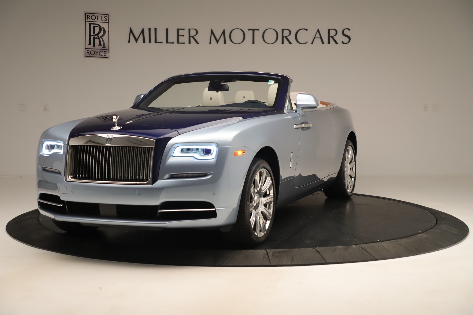 Used 2016 Rolls-Royce Dawn for sale Sold at Aston Martin of Greenwich in Greenwich CT 06830 1