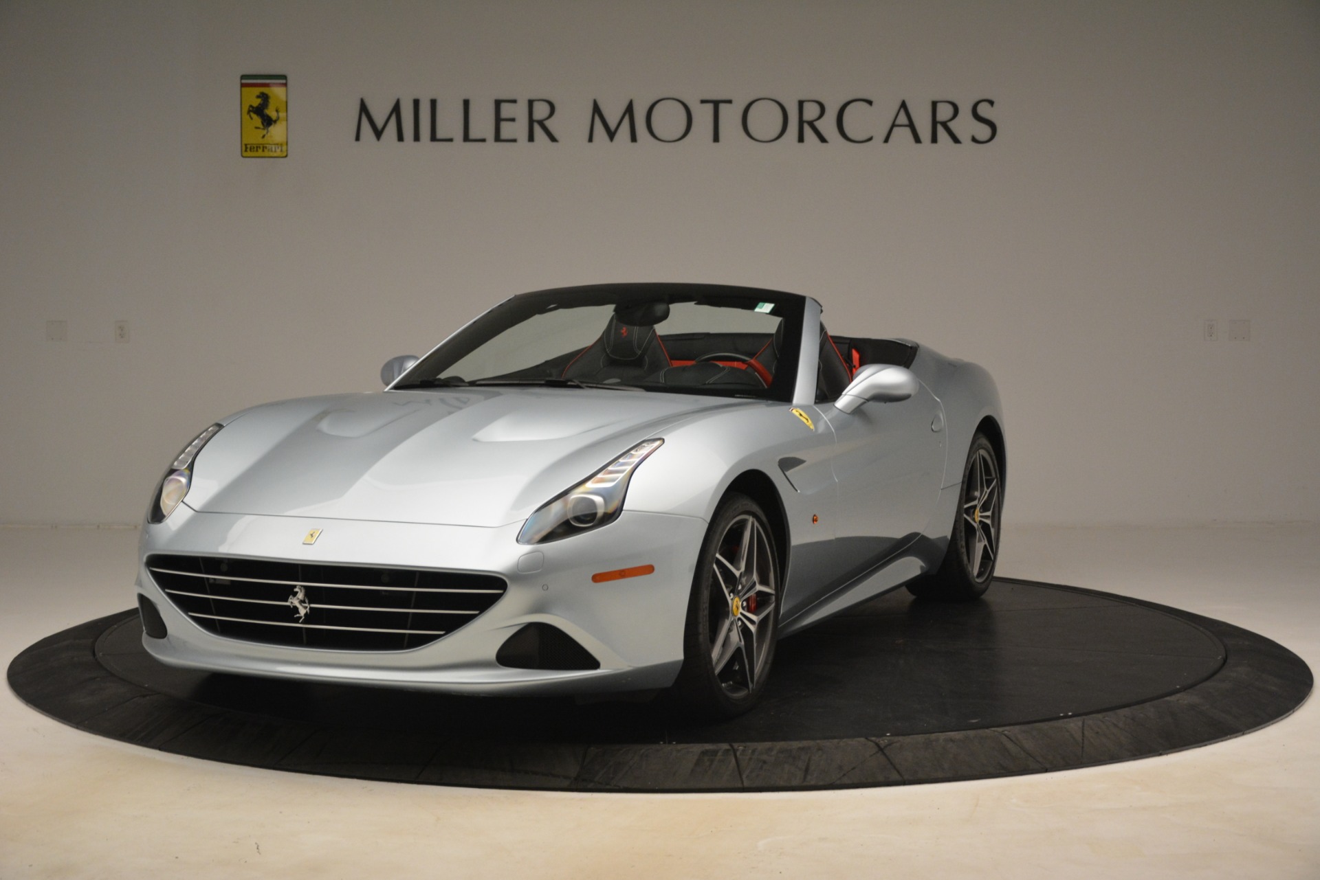 Used 2016 Ferrari California T for sale Sold at Aston Martin of Greenwich in Greenwich CT 06830 1
