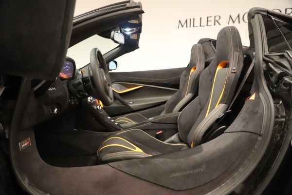 Used 2020 McLaren 720S SPIDER Convertible for sale $249,900 at Aston Martin of Greenwich in Greenwich CT 06830 28