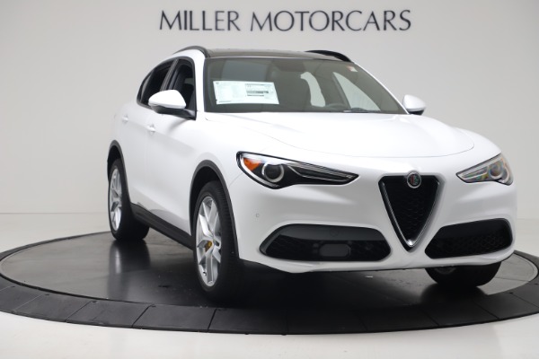 New 2019 Alfa Romeo Stelvio Ti Sport Q4 for sale Sold at Aston Martin of Greenwich in Greenwich CT 06830 11