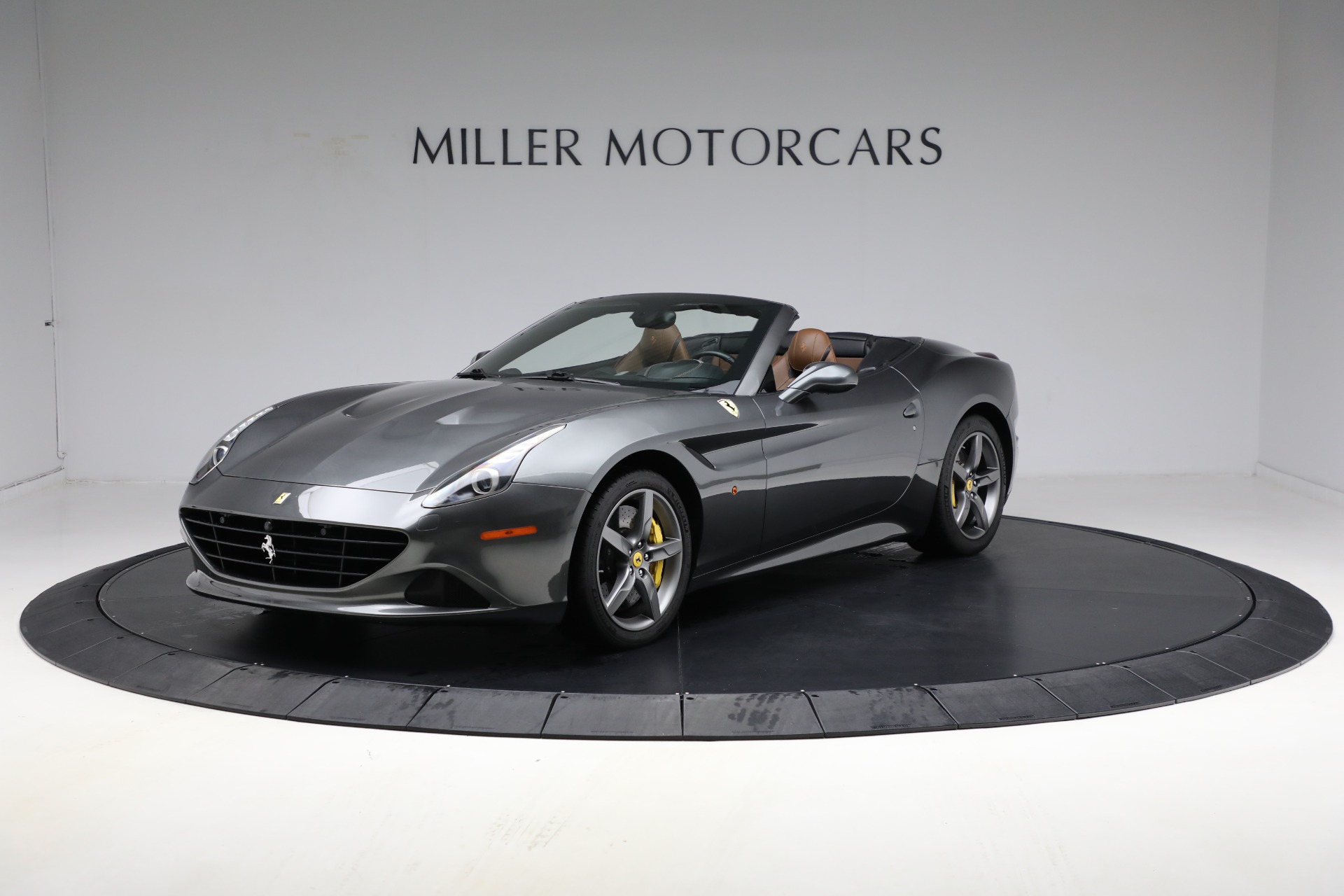 Used 2015 Ferrari California T for sale Sold at Aston Martin of Greenwich in Greenwich CT 06830 1