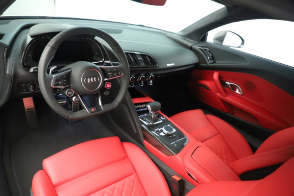 Used 2018 Audi R8 5.2 quattro V10 Plus for sale Sold at Aston Martin of Greenwich in Greenwich CT 06830 14