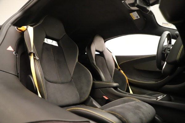 Used 2017 McLaren 570S Coupe for sale Sold at Aston Martin of Greenwich in Greenwich CT 06830 14