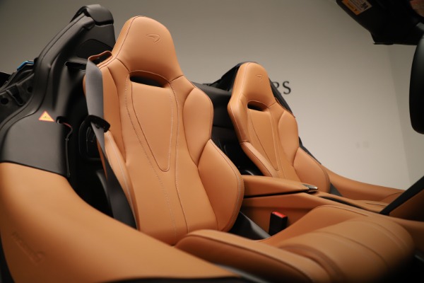 New 2020 McLaren 720S SPIDER Convertible for sale Sold at Aston Martin of Greenwich in Greenwich CT 06830 23