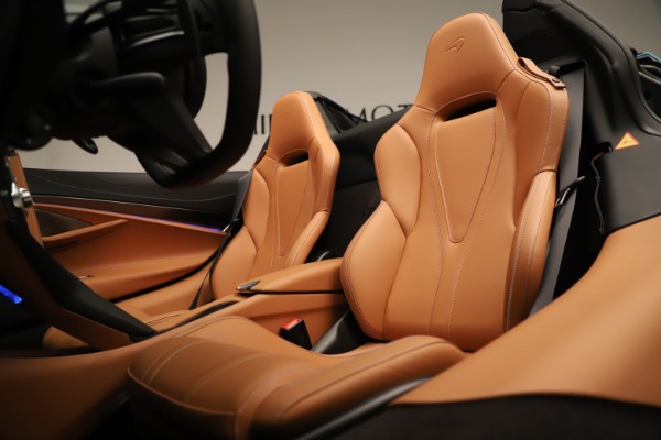 New 2020 McLaren 720S SPIDER Convertible for sale Sold at Aston Martin of Greenwich in Greenwich CT 06830 26