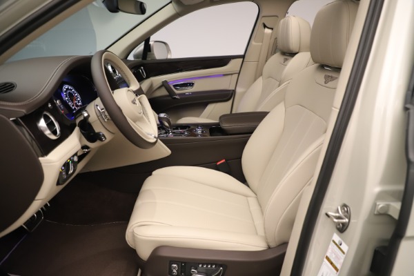 Used 2020 Bentley Bentayga V8 for sale $158,900 at Aston Martin of Greenwich in Greenwich CT 06830 18