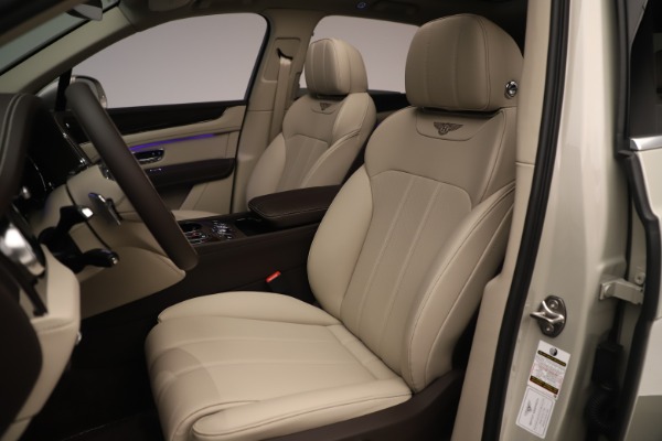 Used 2020 Bentley Bentayga V8 for sale $158,900 at Aston Martin of Greenwich in Greenwich CT 06830 19