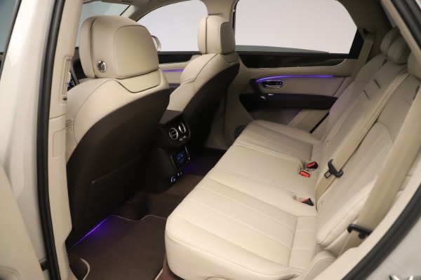 Used 2020 Bentley Bentayga V8 for sale $158,900 at Aston Martin of Greenwich in Greenwich CT 06830 21