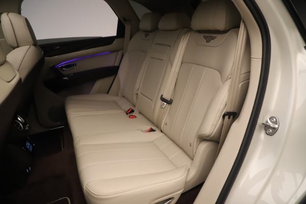Used 2020 Bentley Bentayga V8 for sale $158,900 at Aston Martin of Greenwich in Greenwich CT 06830 22