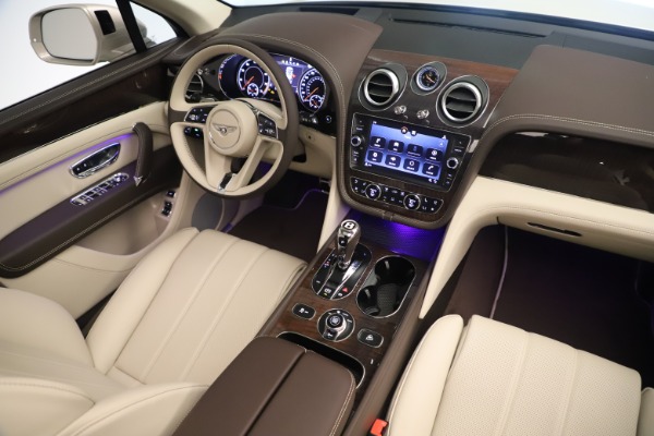 Used 2020 Bentley Bentayga V8 for sale $158,900 at Aston Martin of Greenwich in Greenwich CT 06830 23