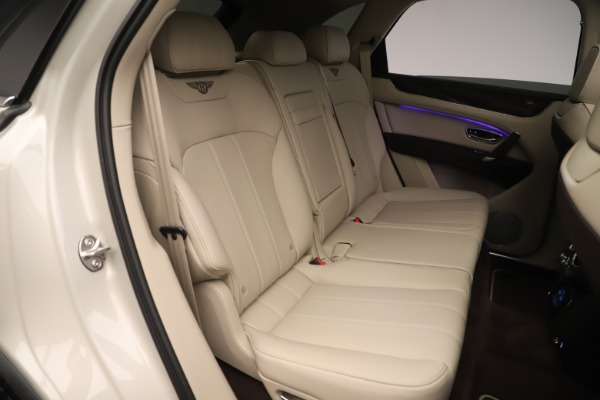 Used 2020 Bentley Bentayga V8 for sale $158,900 at Aston Martin of Greenwich in Greenwich CT 06830 25