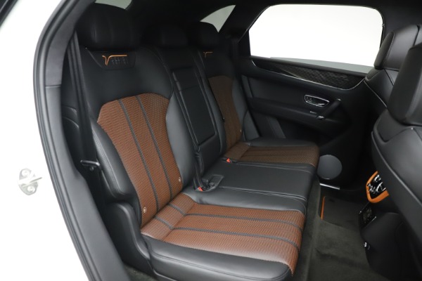 New 2020 Bentley Bentayga V8 Design Series for sale $216,860 at Aston Martin of Greenwich in Greenwich CT 06830 26