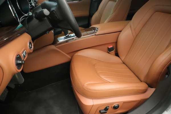 Used 2014 Maserati Quattroporte S Q4 for sale Sold at Miller Motorcars Aston Martin in Greenwich CT 06830 15