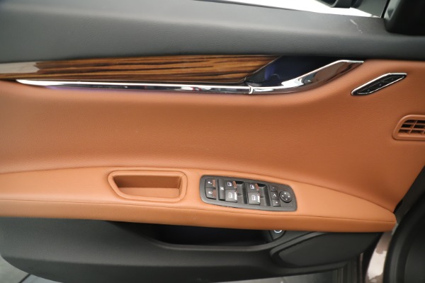 Used 2014 Maserati Quattroporte S Q4 for sale Sold at Miller Motorcars Aston Martin in Greenwich CT 06830 16