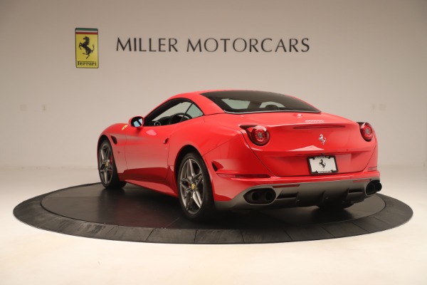 Used 2016 Ferrari California T for sale Sold at Aston Martin of Greenwich in Greenwich CT 06830 15