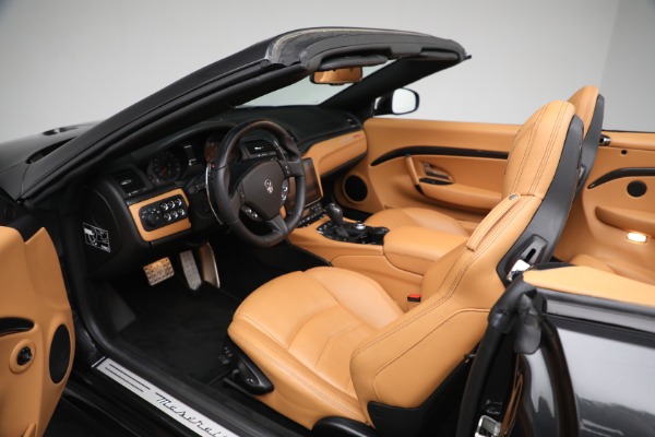 Used 2019 Maserati GranTurismo MC Convertible for sale $111,900 at Aston Martin of Greenwich in Greenwich CT 06830 25