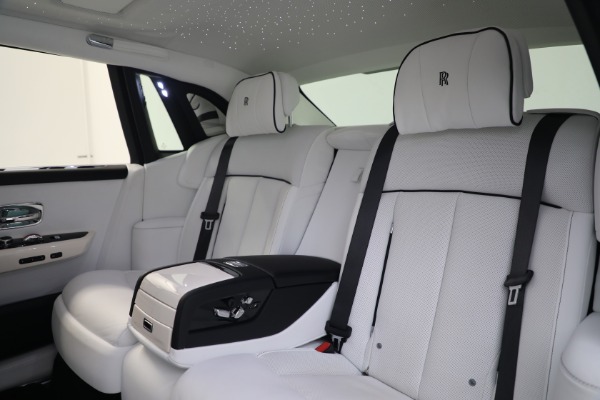 Used 2020 Rolls-Royce Phantom for sale Sold at Aston Martin of Greenwich in Greenwich CT 06830 20