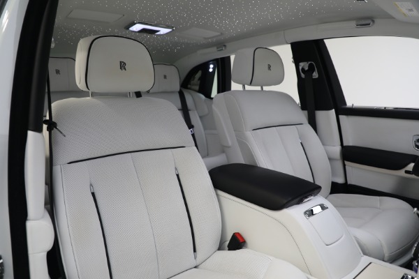 Used 2020 Rolls-Royce Phantom for sale $409,900 at Aston Martin of Greenwich in Greenwich CT 06830 24