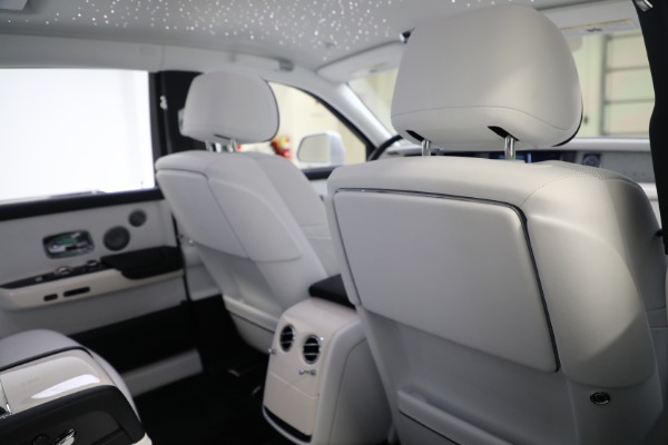 Used 2020 Rolls-Royce Phantom for sale $409,900 at Aston Martin of Greenwich in Greenwich CT 06830 25