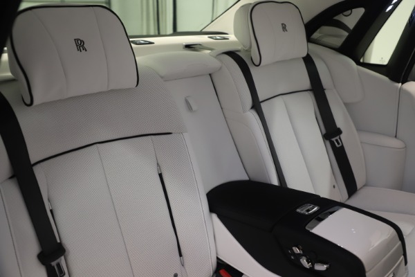 Used 2020 Rolls-Royce Phantom for sale $369,900 at Aston Martin of Greenwich in Greenwich CT 06830 27