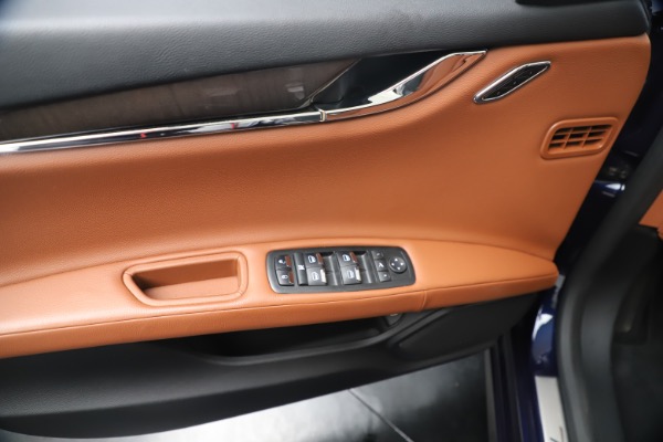 Used 2016 Maserati Quattroporte S Q4 for sale Sold at Miller Motorcars Aston Martin in Greenwich CT 06830 17