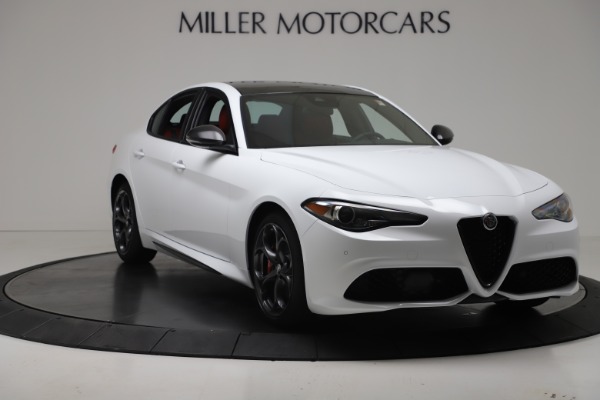 New 2019 Alfa Romeo Giulia Ti Sport Carbon Q4 for sale Sold at Aston Martin of Greenwich in Greenwich CT 06830 11