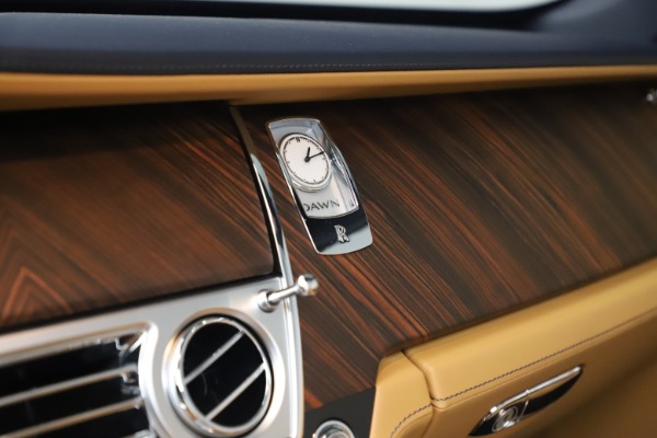 Used 2017 Rolls-Royce Dawn for sale $265,900 at Aston Martin of Greenwich in Greenwich CT 06830 27