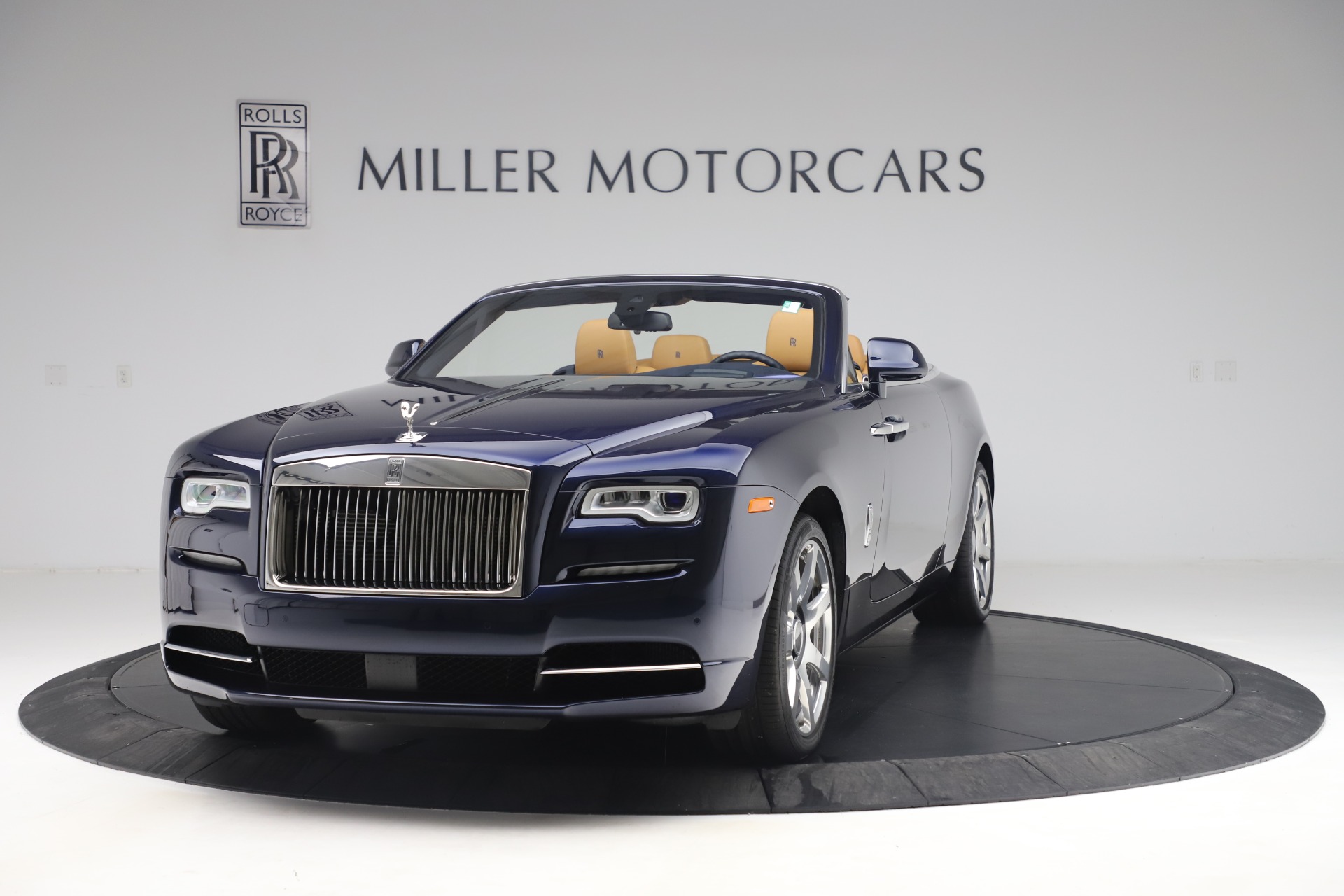 Used 2017 Rolls-Royce Dawn for sale $265,900 at Aston Martin of Greenwich in Greenwich CT 06830 1