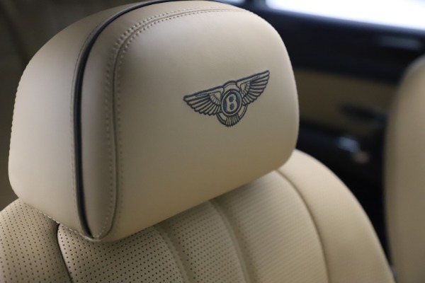 Used 2016 Bentley Flying Spur V8 for sale Sold at Aston Martin of Greenwich in Greenwich CT 06830 27