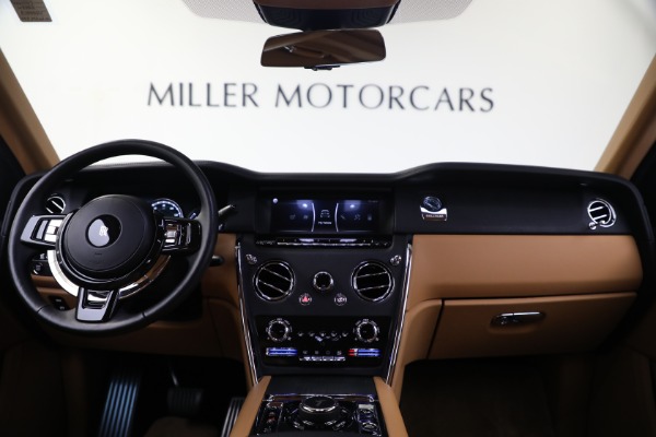 Used 2020 Rolls-Royce Cullinan for sale Sold at Aston Martin of Greenwich in Greenwich CT 06830 4