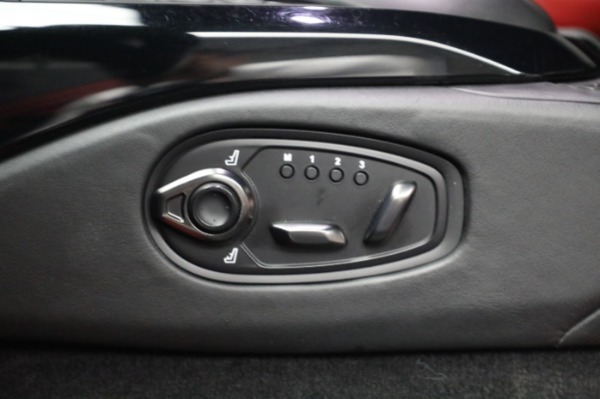 Used 2020 Aston Martin Vantage Coupe for sale $105,900 at Aston Martin of Greenwich in Greenwich CT 06830 18
