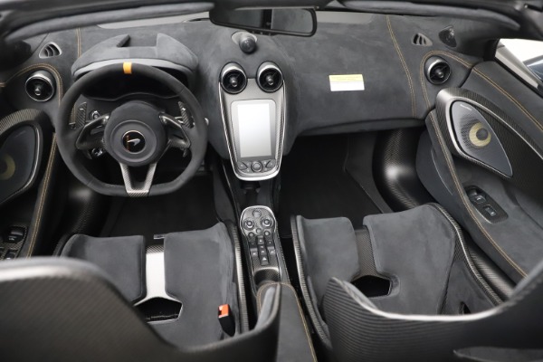 Used 2020 McLaren 600LT SPIDER Convertible for sale $249,900 at Aston Martin of Greenwich in Greenwich CT 06830 25