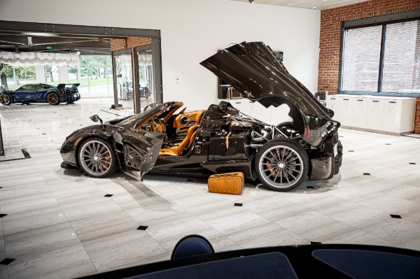 Used 2017 Pagani Huayra Roadster Roadster for sale Sold at Aston Martin of Greenwich in Greenwich CT 06830 7